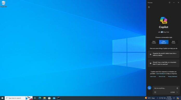 windows-10-kb5033372-with-copilot-1-696x385-1